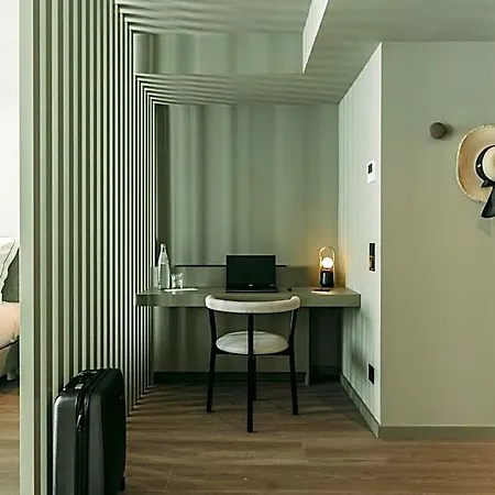 705 Porto Prime Hotel